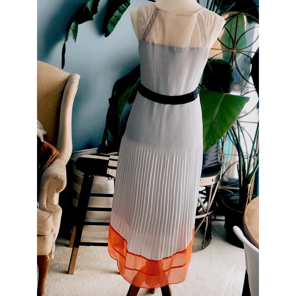 - BCBG Alicia pleated color block highlow dress - Picture 4 of 9